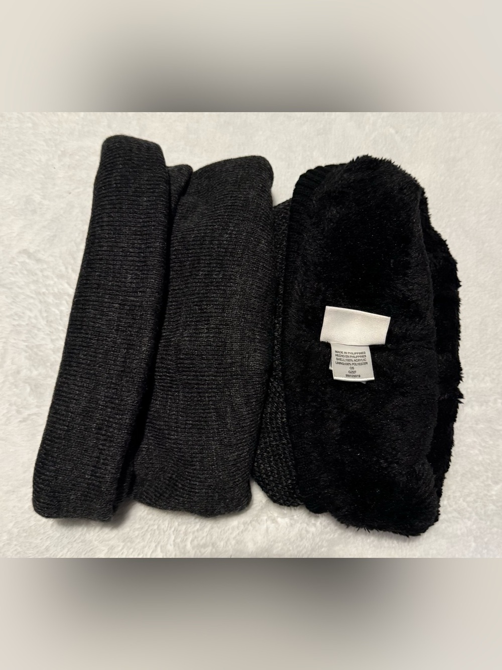 Dockers Set Of Two, Black and Dark Gray Reversible Knit Beanie - Picture 3 of 5